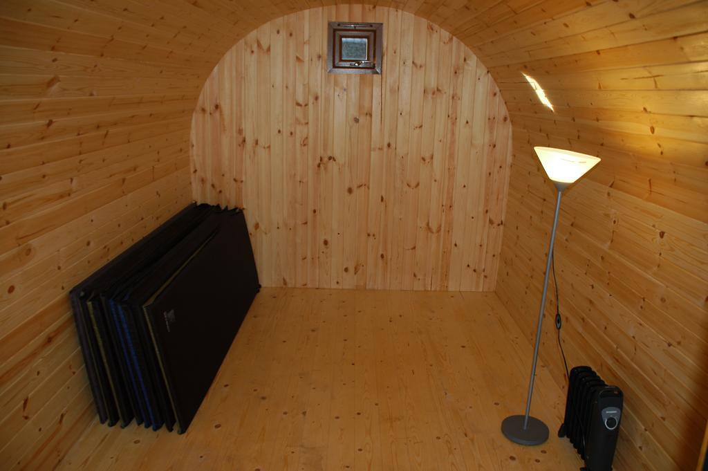 Hotel Camping Pod Heaven Brackla Zewnętrze zdjęcie